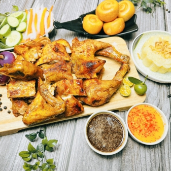 Combo Gà quay nguyên con + Xôi đậu xanh dừa